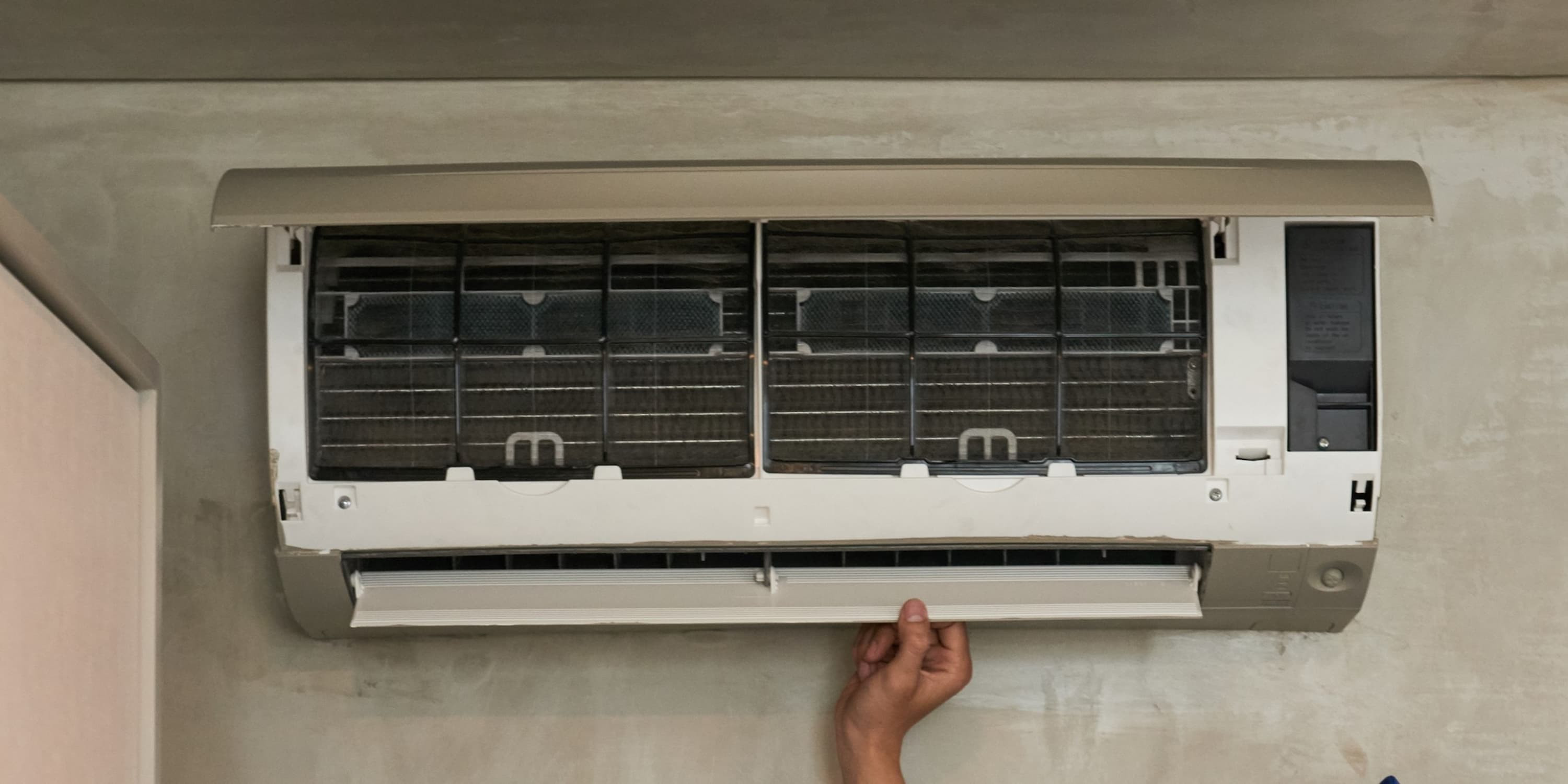 ac duct cleaning in Abu Dhabi