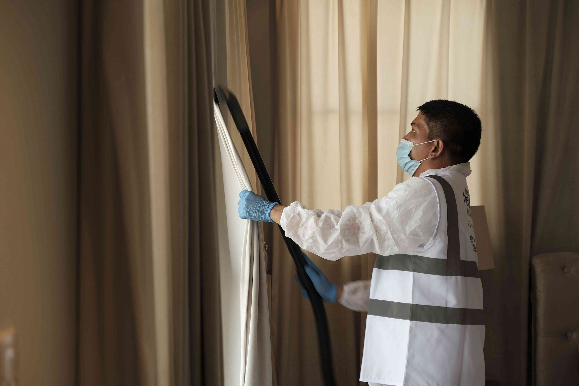 curtain cleaning service, blinds service